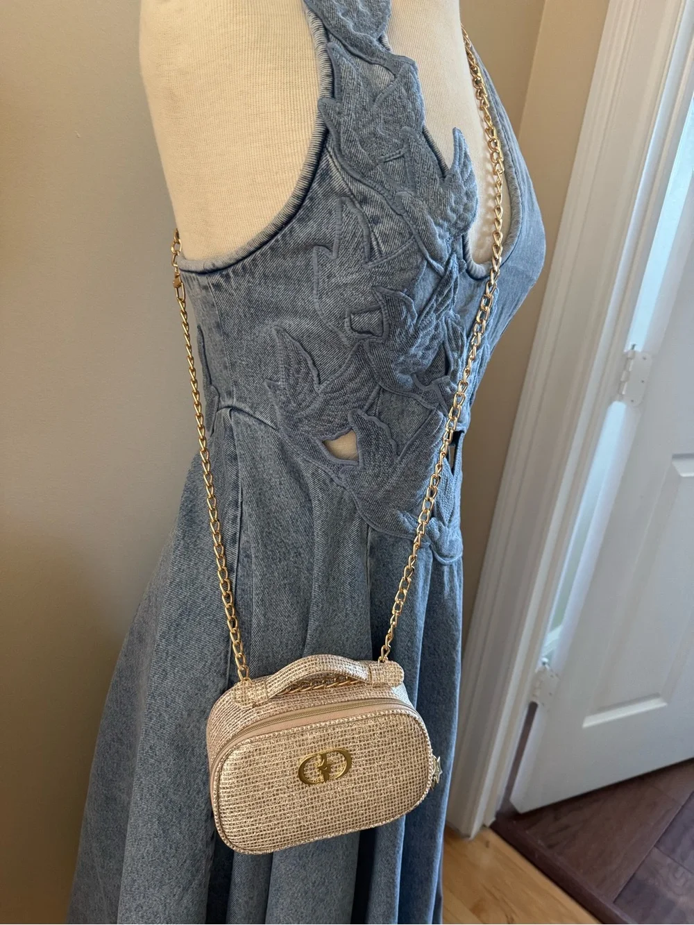 Gold Straw Crossbody Bag with Chain Strap